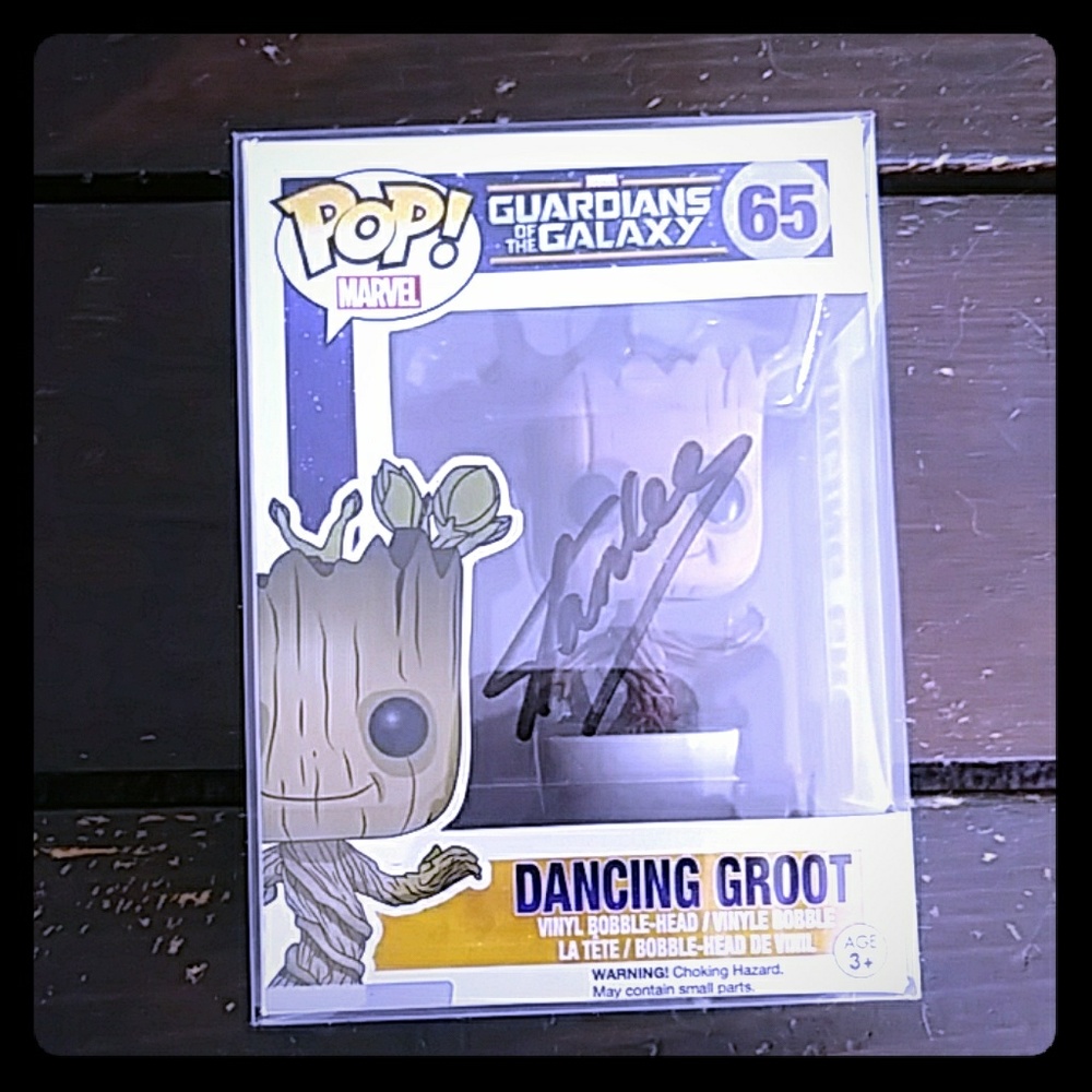 🌱Groot figure signed by Stan Lee!!